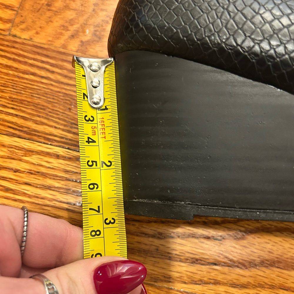 NWOT Blowfish Ankle Wedge Booties - Picture 12 of 16